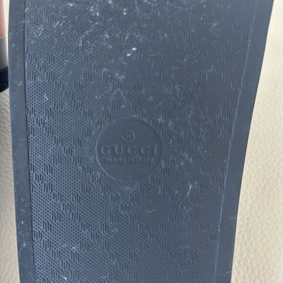 Men’s Gucci slides size 7 or fit women’s 9-10 - Picture 5 of 7